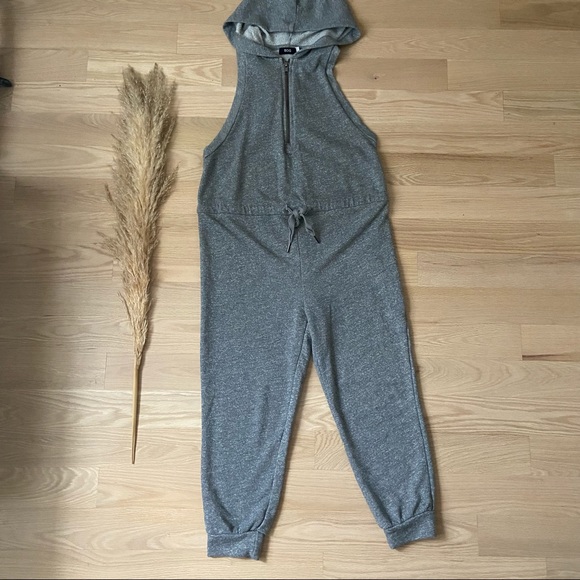 BDG | Terry Fleece Hooded Jumpsuit | Small - Picture 4 of 11